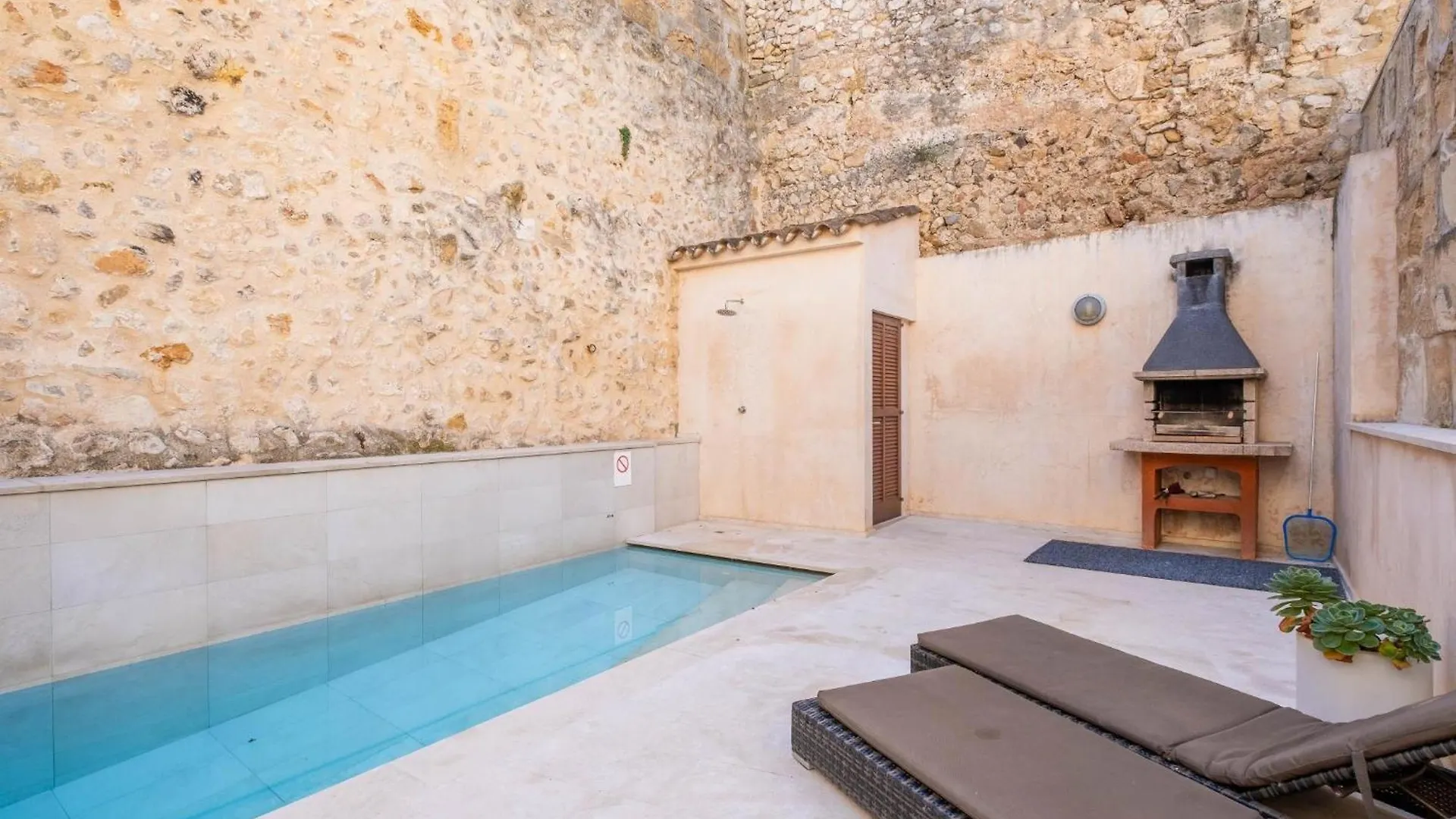 Townhouse San Sebastia By Sunvillas Mallorca Pollenca Holiday home